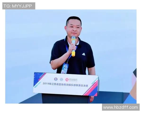 南京足球队总决赛特别报道：见证他们从默默无闻到辉煌崛起的成长历程